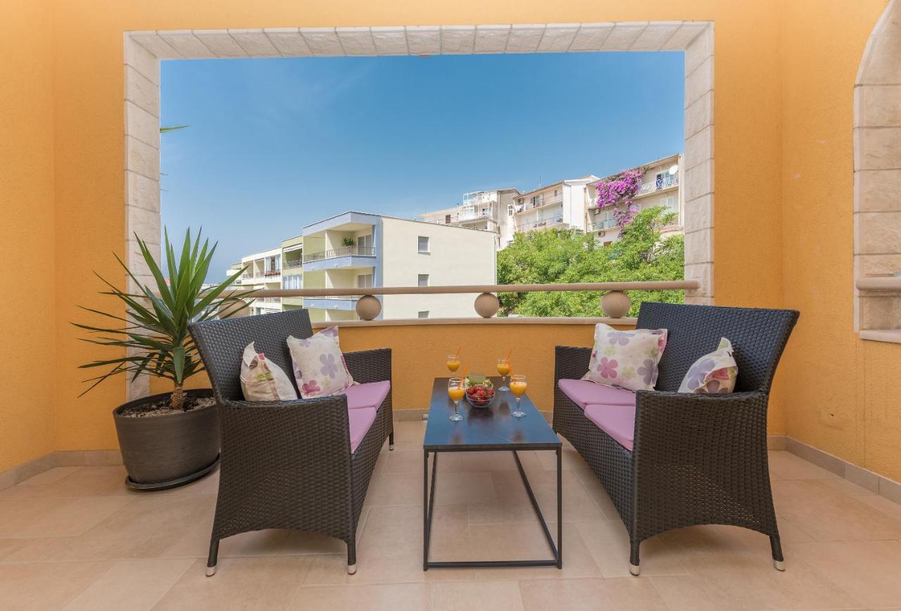Apartments Villa Vujcic ماكارسكا المظهر الخارجي الصورة